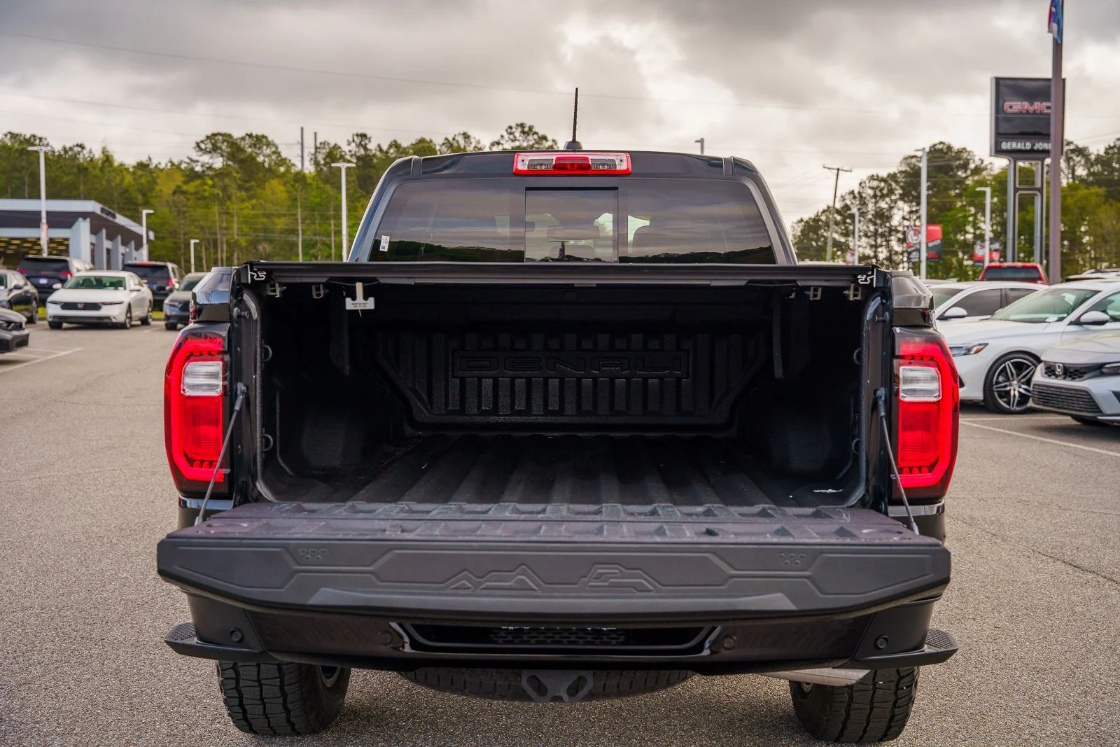 Used 2023 Black GMC Denali image 20