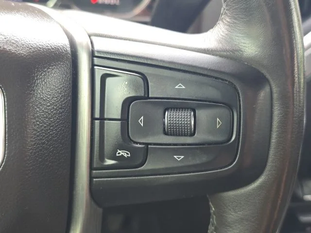Used 2020 White GMC Denali image 43