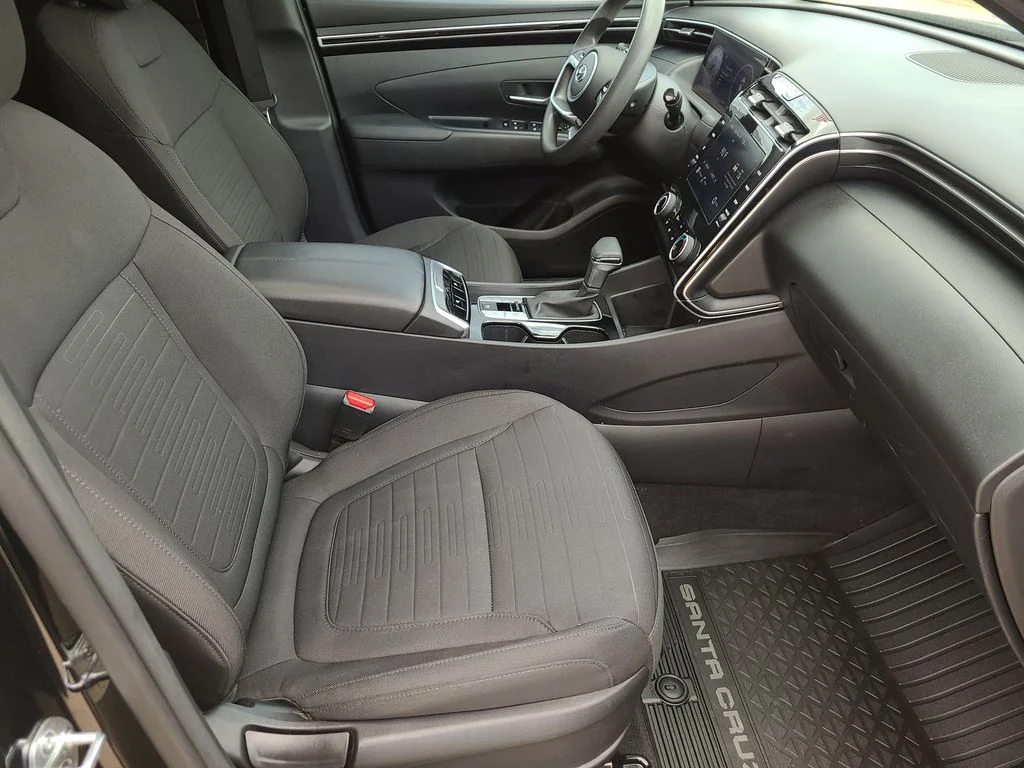 Used 2023 Black Hyundai SEL image 12