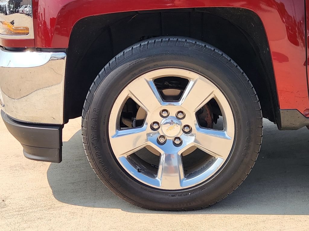 Used 2016 Siren Red Tintcoat Chevrolet LT image 11