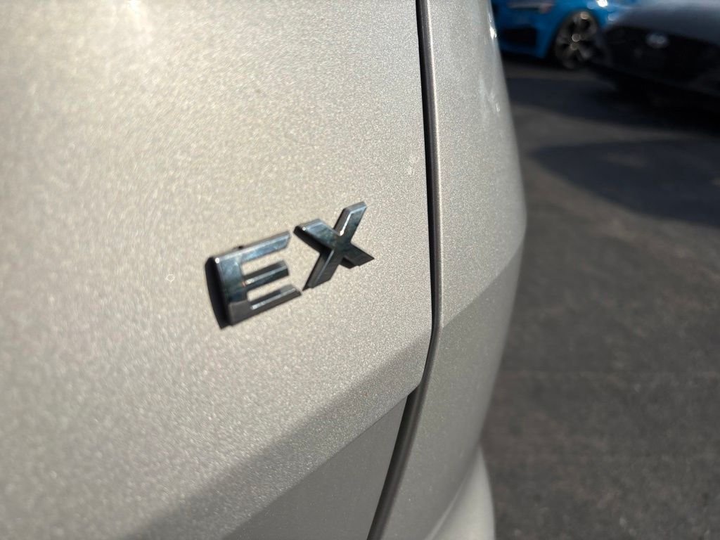 Used 2022 Silver Kia EX image 13