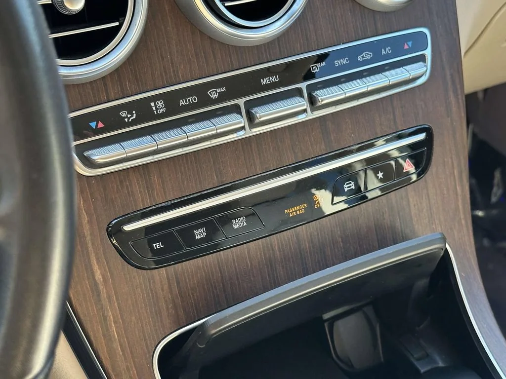 2022 Mercedes-Benz GLC GLC300 - Photo 31