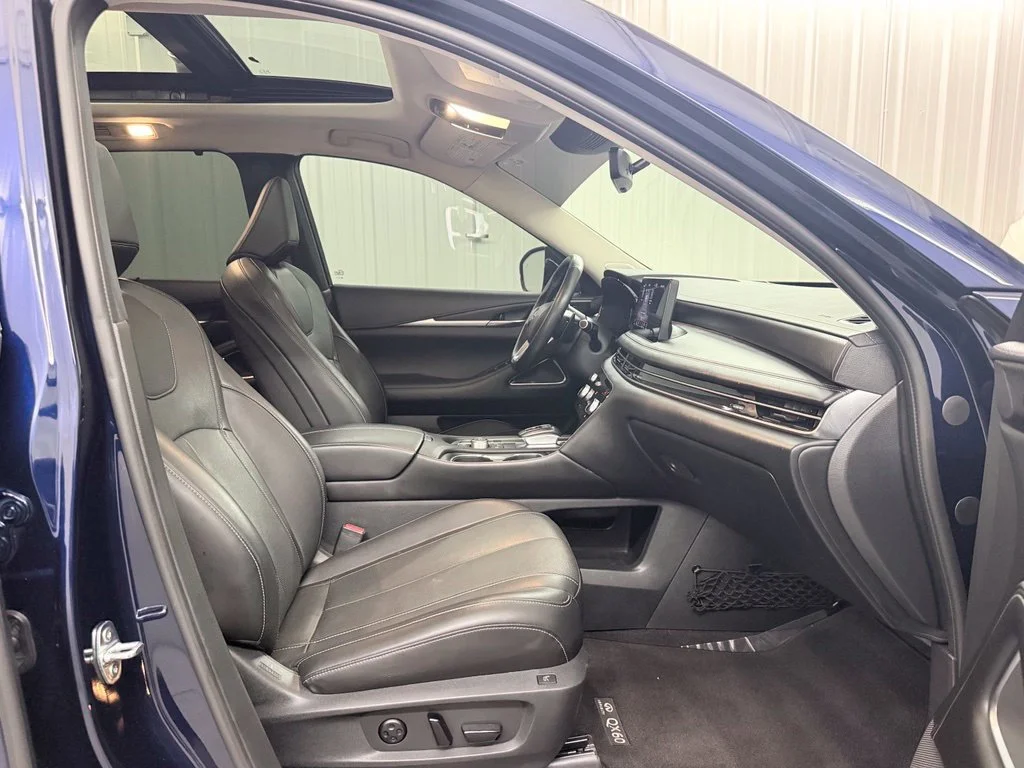 Used 2023 Blue INFINITI Sensory image 46