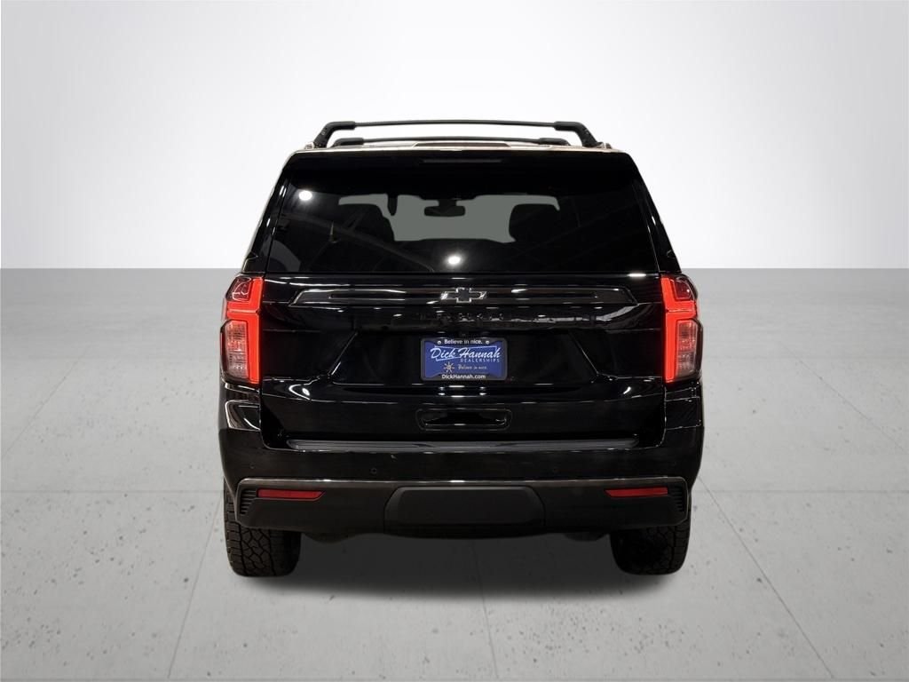 Used 2022 Black Chevrolet Z71 image 11