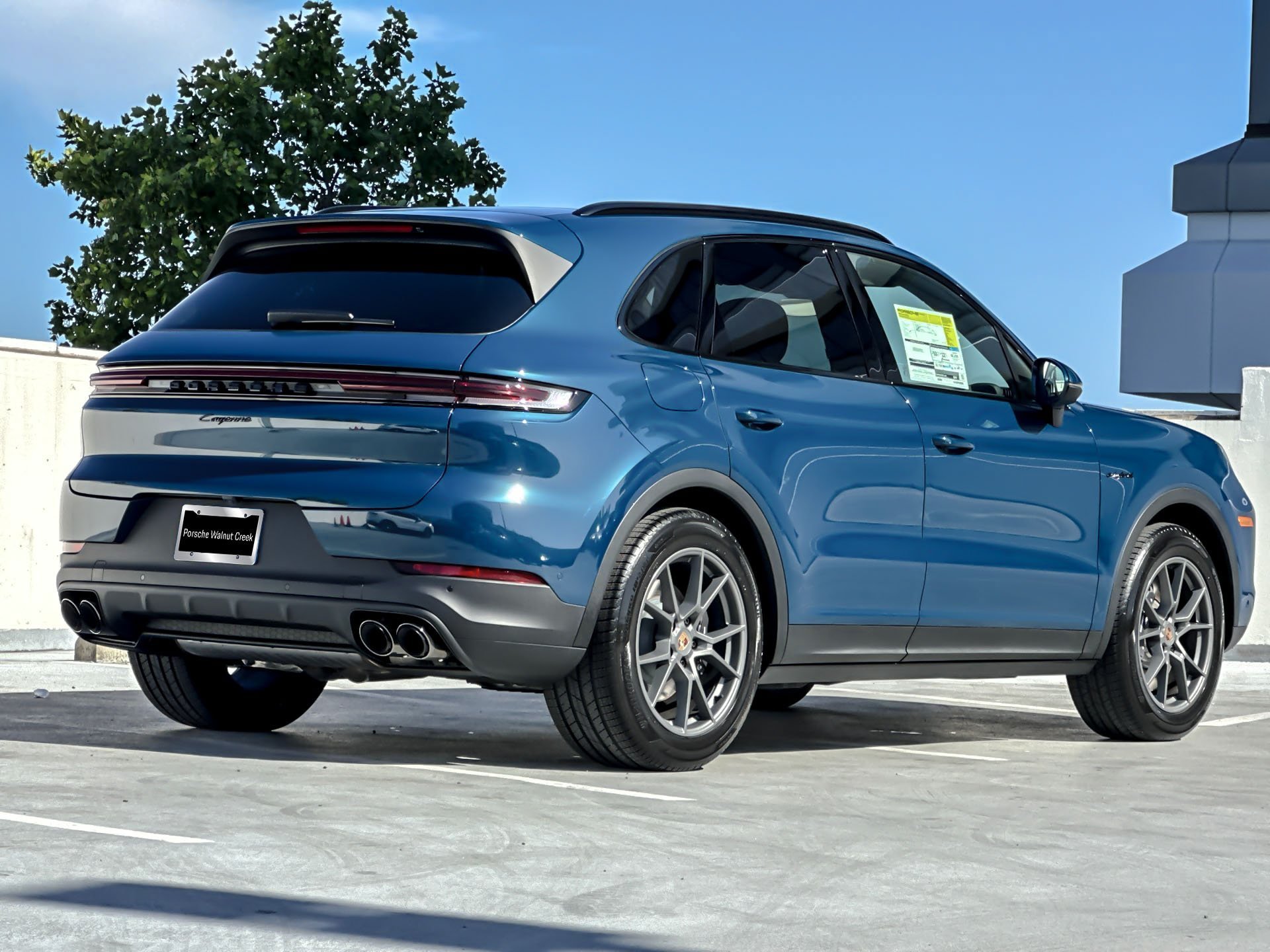 New 2026 Montego Blue Metallic Porsche E-Hybrid image 9