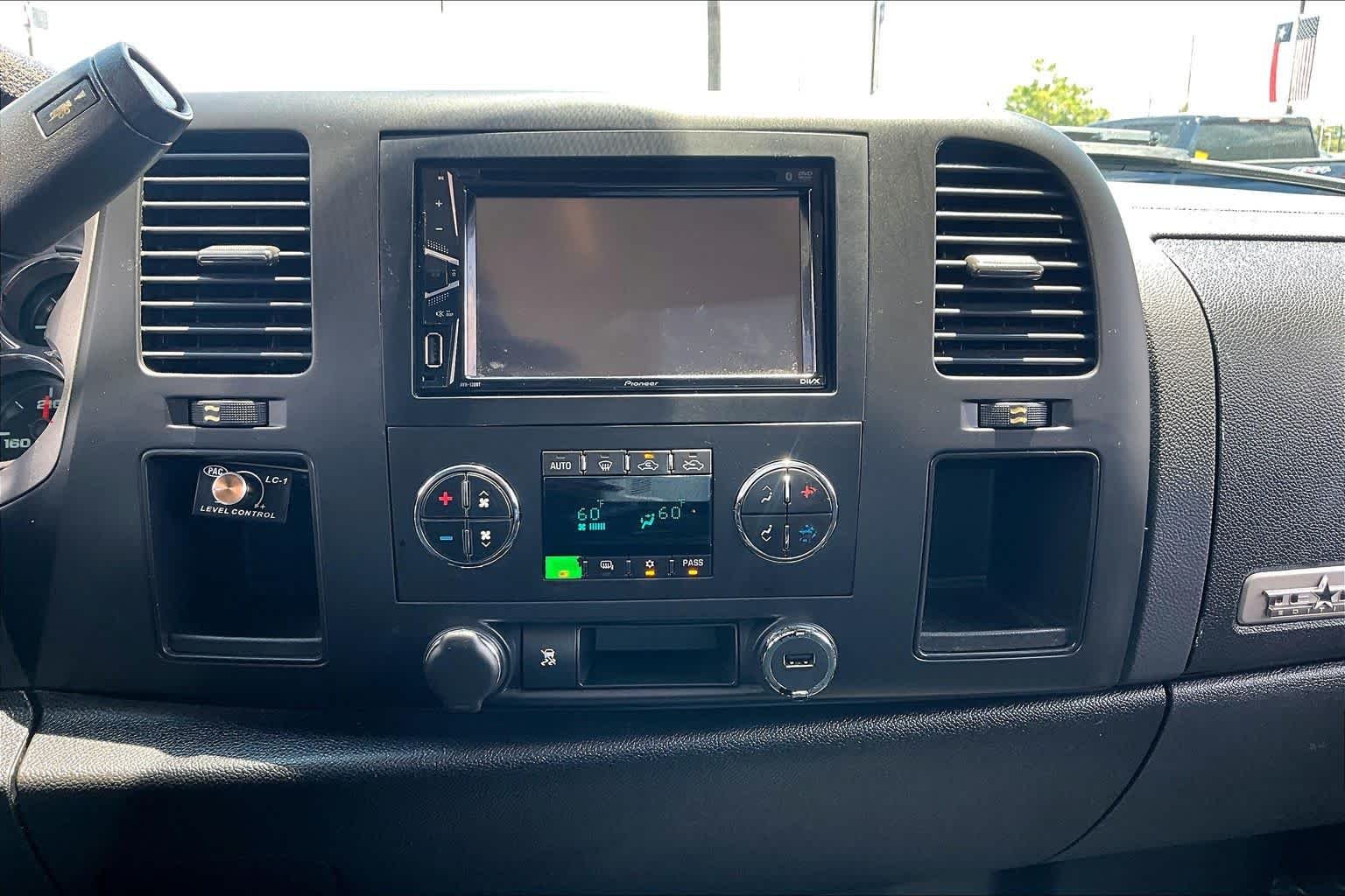 Used 2011 Fire Red GMC SLE image 32