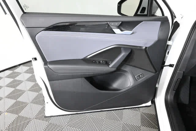 New 2026 Pure White Volkswagen SE image 22