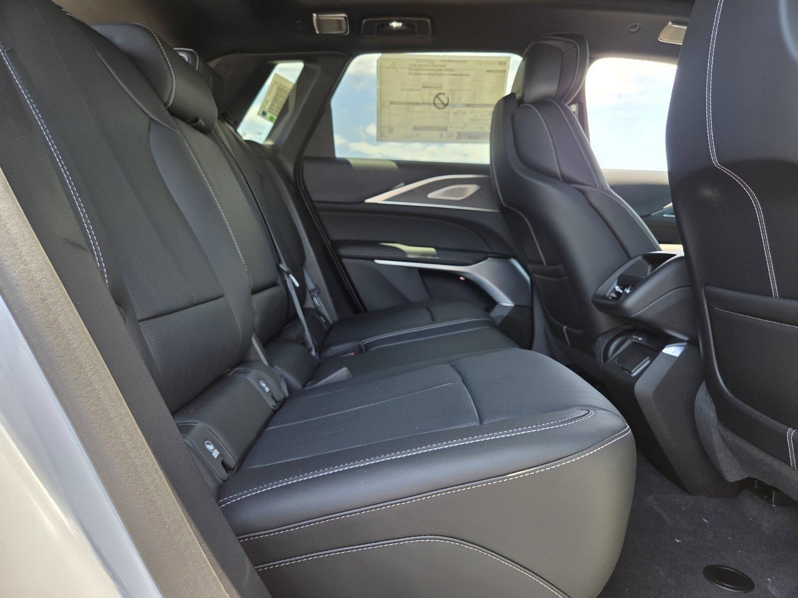 2026 Cadillac LYRIQ Premium Sport - Photo 15