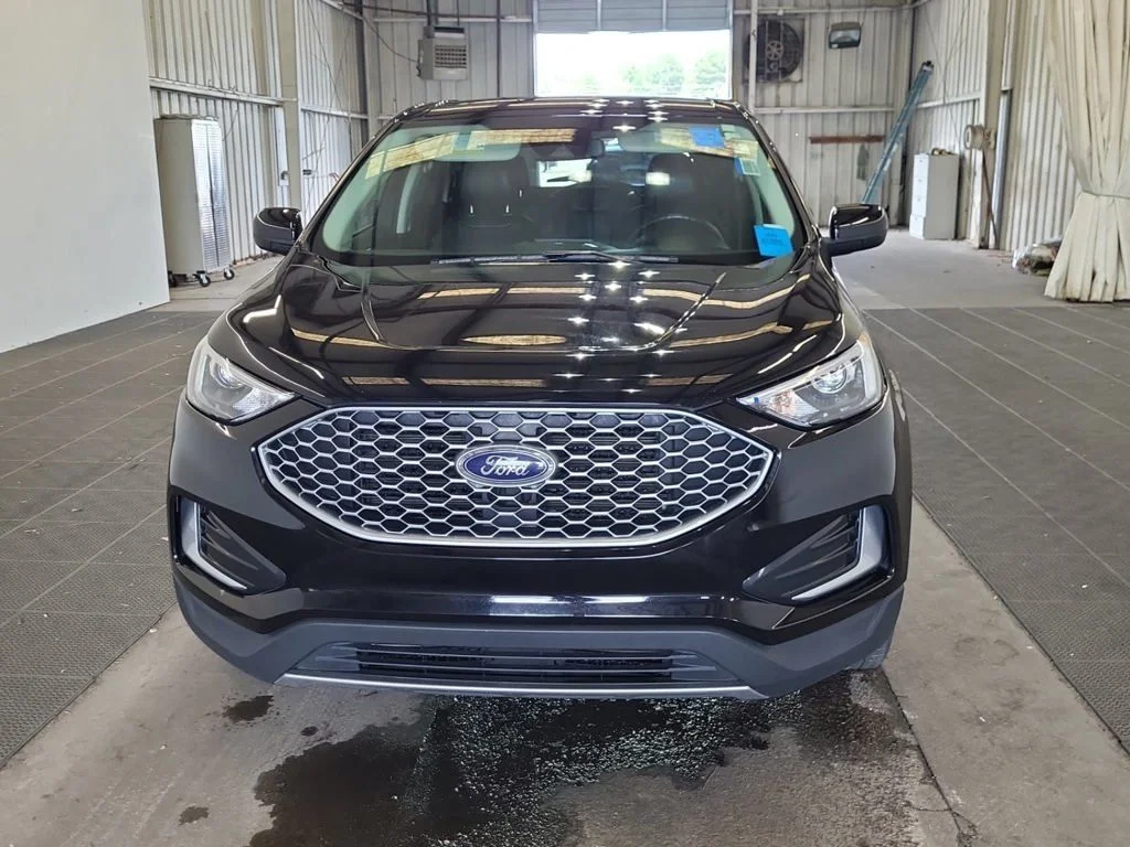 Certified Used 2023 Black Ford SEL image 9