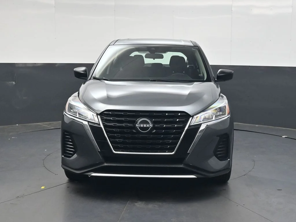 Used 2024 Gray Nissan S image 12