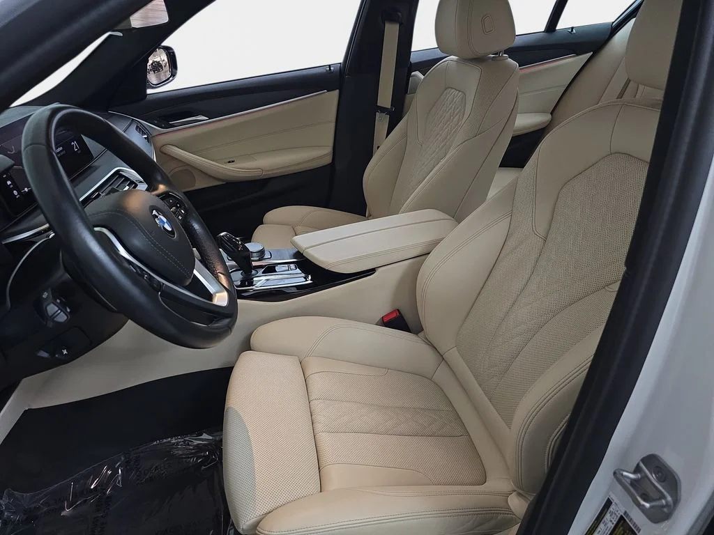 Used 2022 Mineral White Metallic BMW 530i xDrive image 15