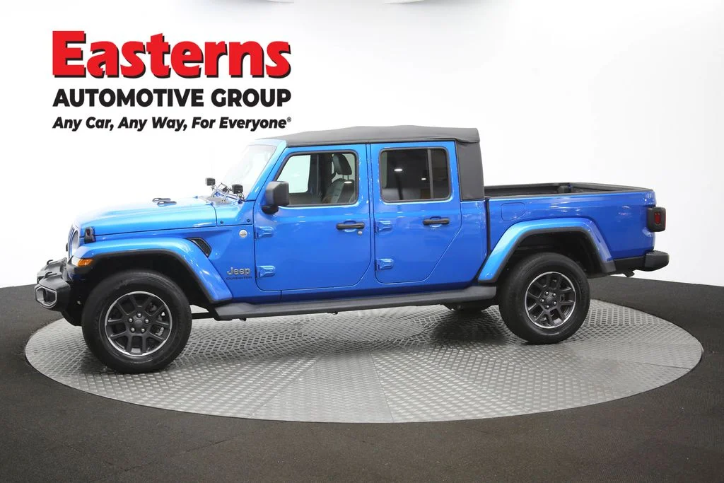 Used 2021 Blue Jeep Overland image 38