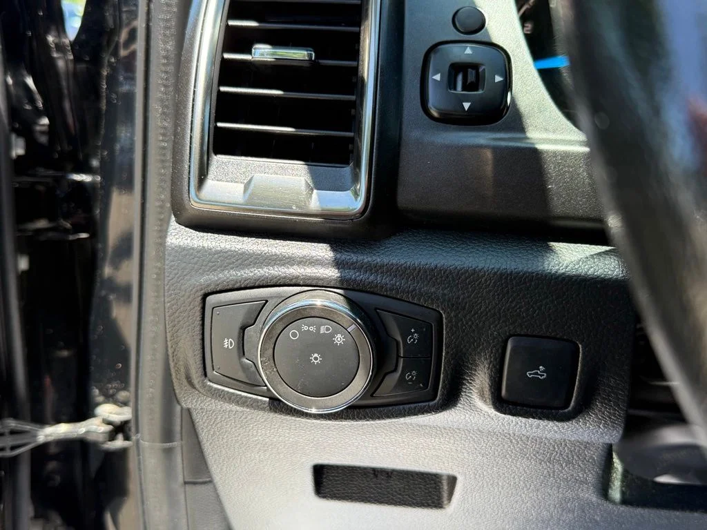 Used 2023 Black Ford XLT image 13