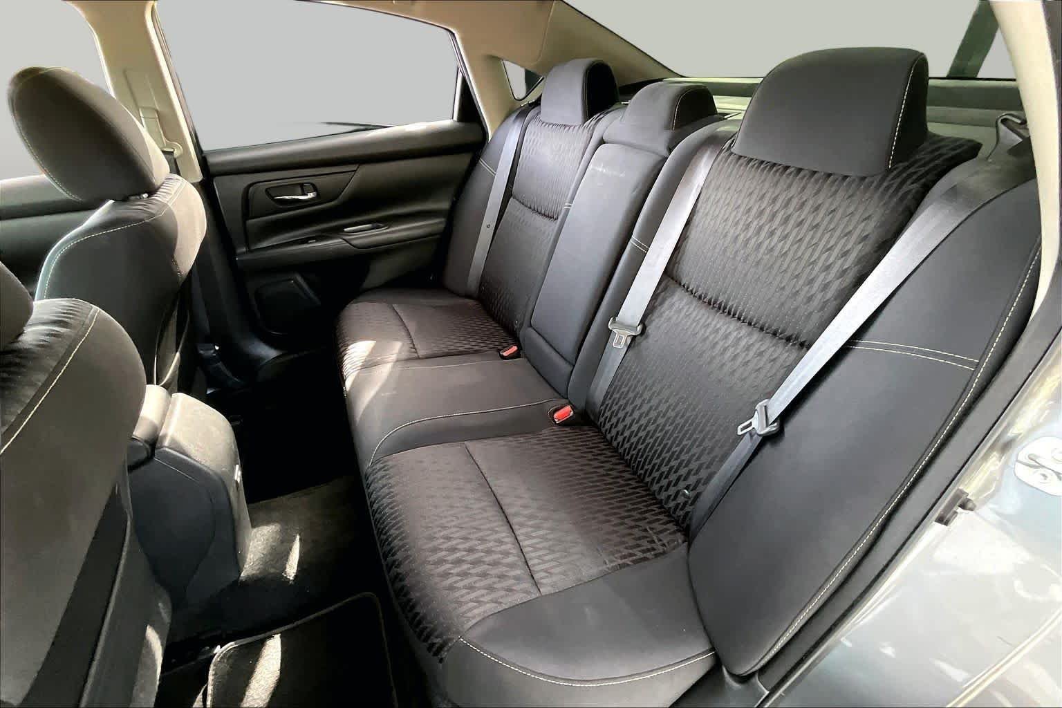 Used 2018 Gun Metallic Nissan 2.5 S image 19