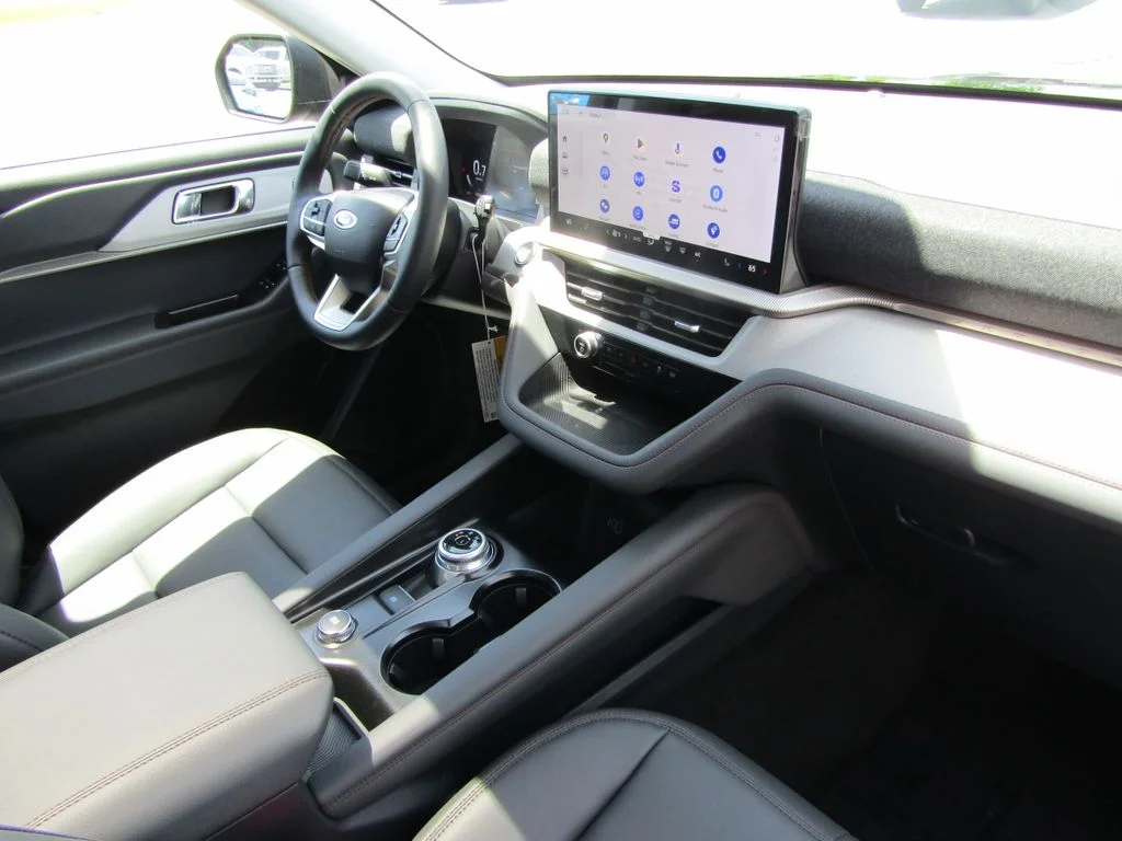 New 2026 Agate Black Metallic Ford Active image 16