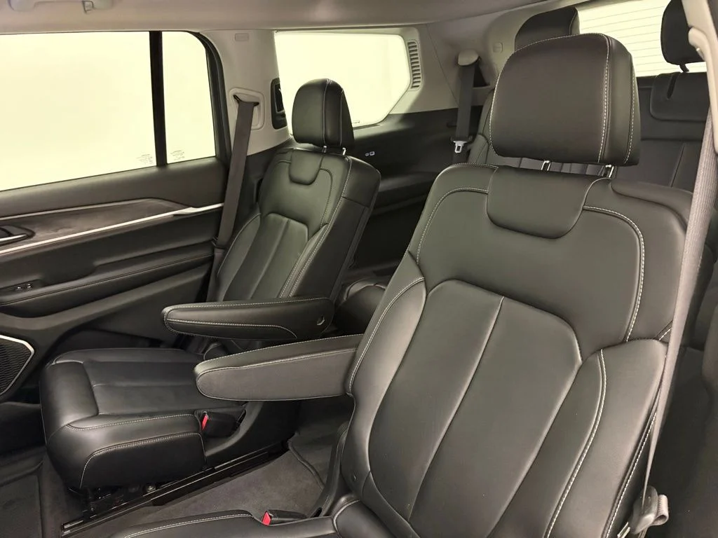 Used 2021 White Jeep Limited image 34