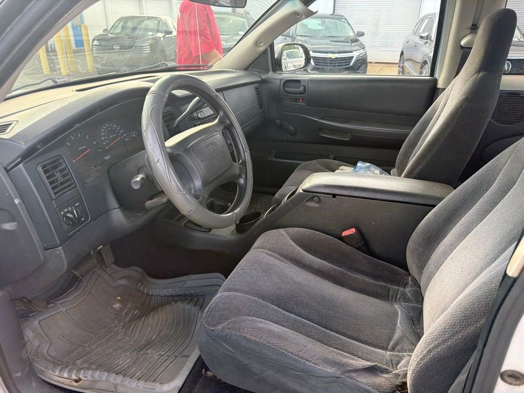 Used 2003  Dodge Base image 33