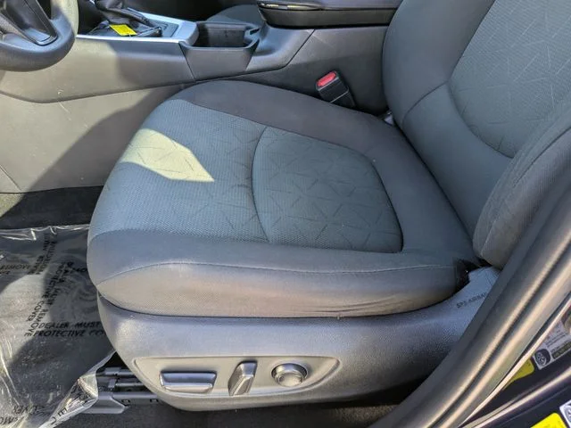 Used 2023  Toyota XLE image 17