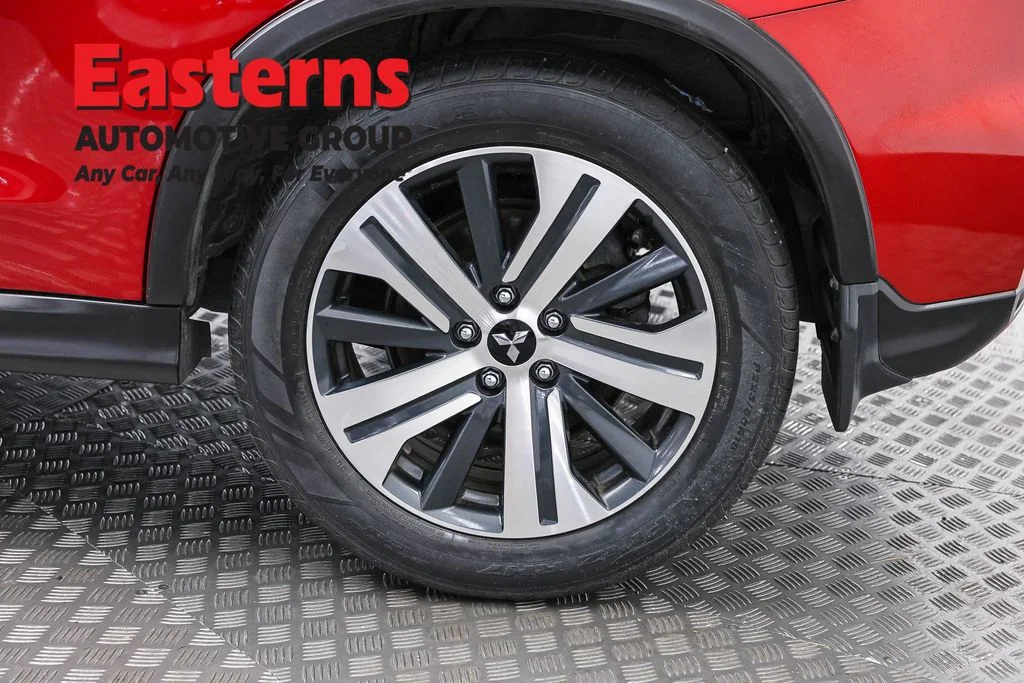 Used 2023 Red Mitsubishi 2.0 ES image 31