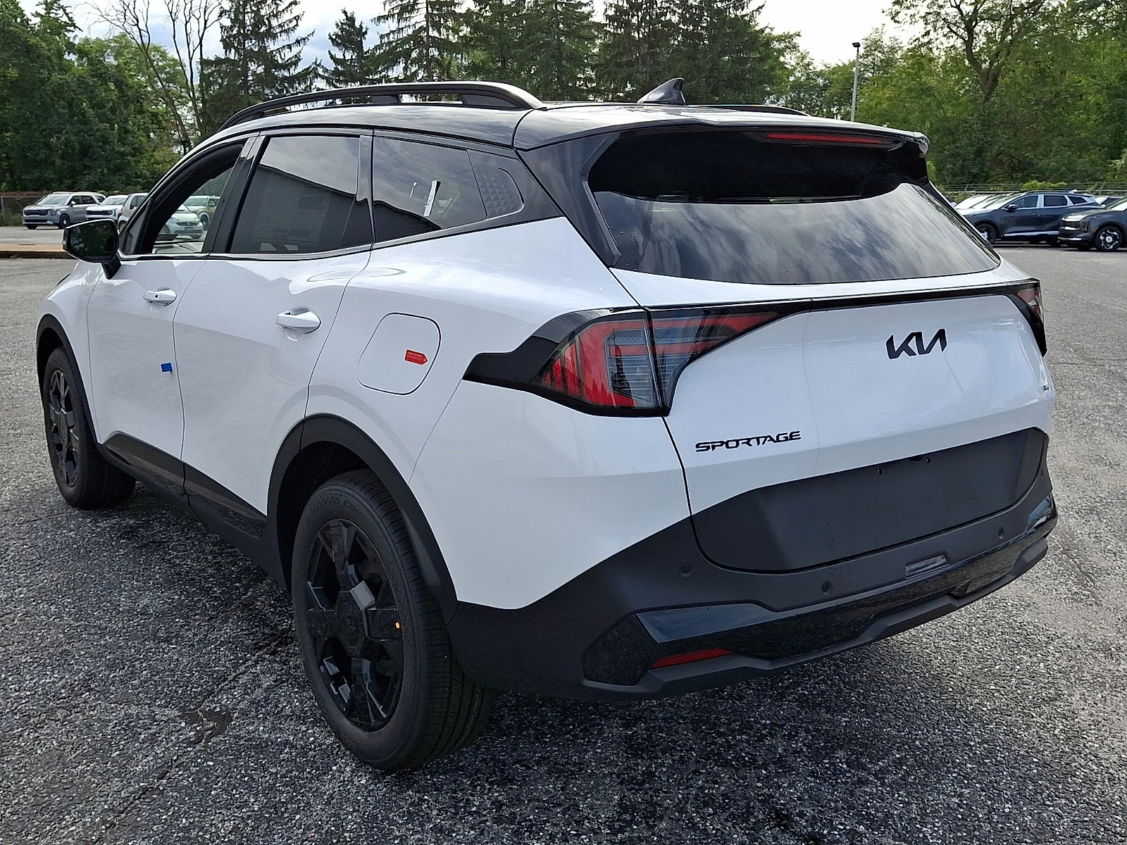 New 2027 White Kia X-Line image 6