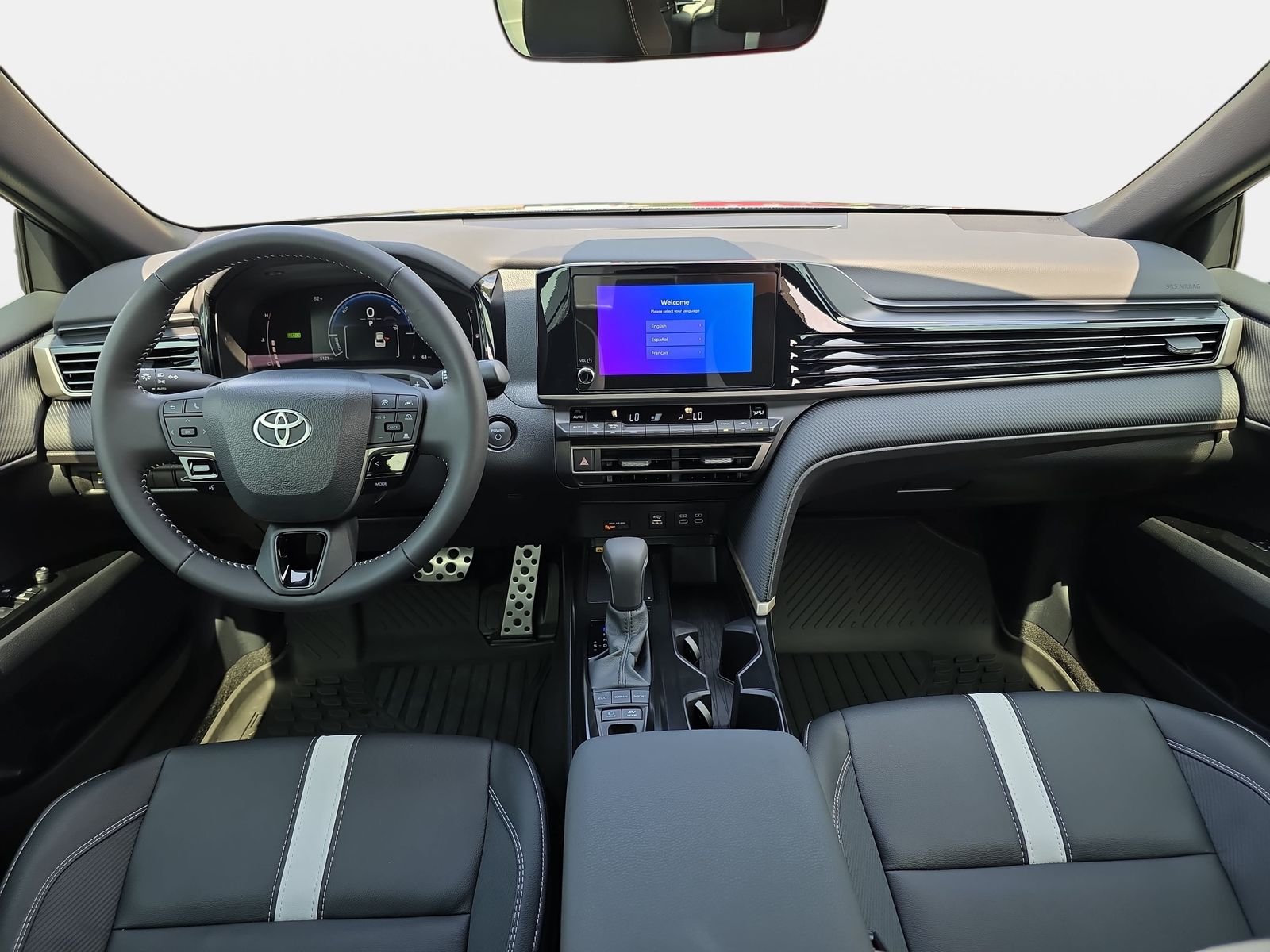 Used 2026  Toyota SE image 9