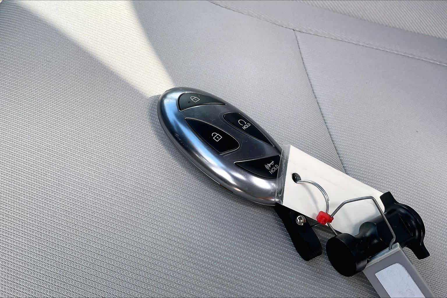 Used 2025 Rockwood Green Hyundai SEL image 15
