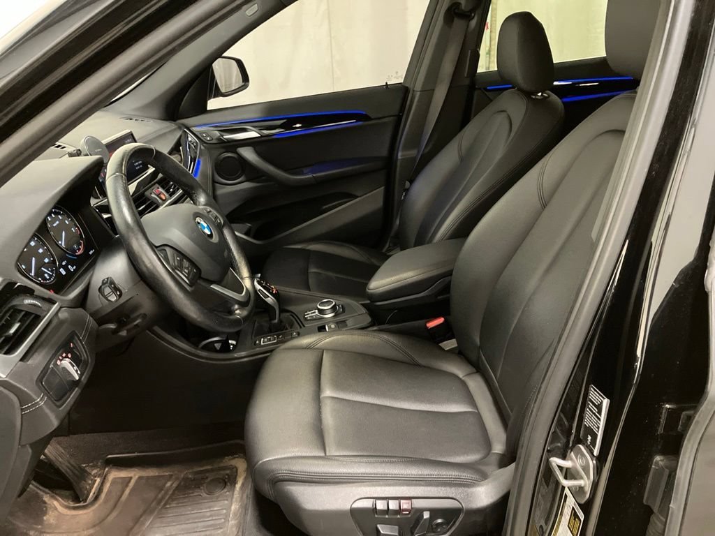 Used 2021 Black Sapphire Metallic BMW xDrive28i image 4