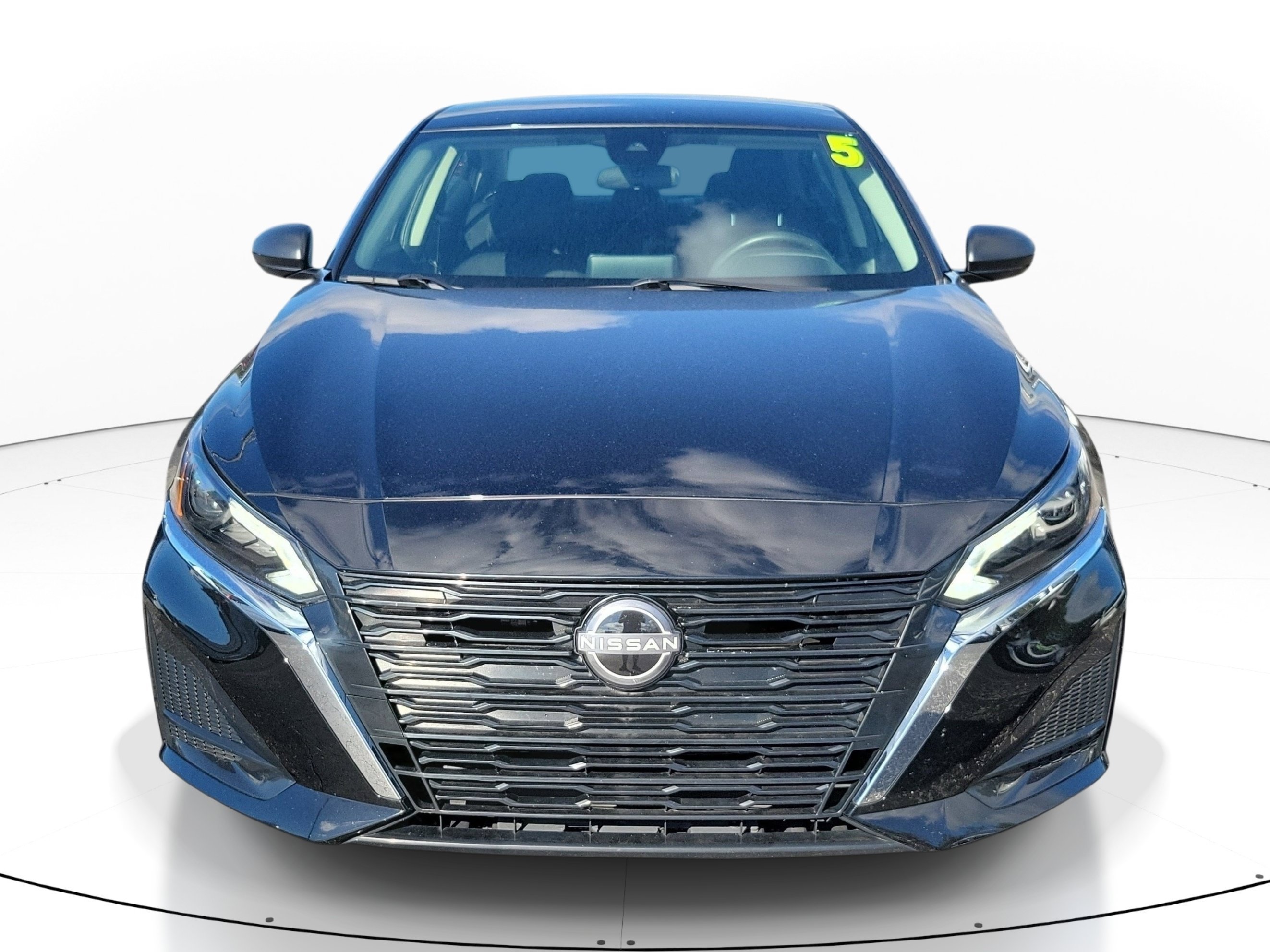 Used 2025 Super Black Nissan S image 5