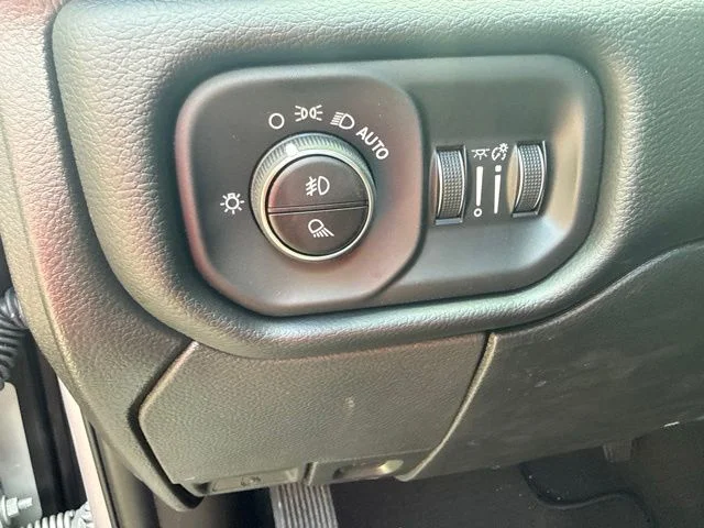 New 2026 Silver Ram Laramie image 32