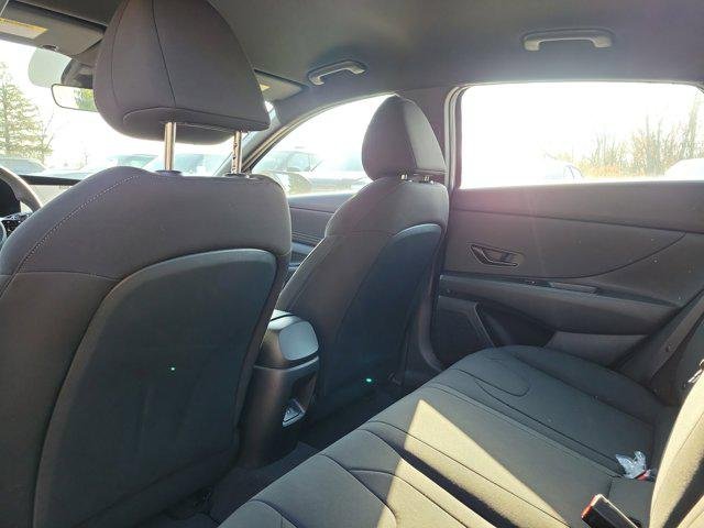 2025 Hyundai Elantra Blue - Photo 14