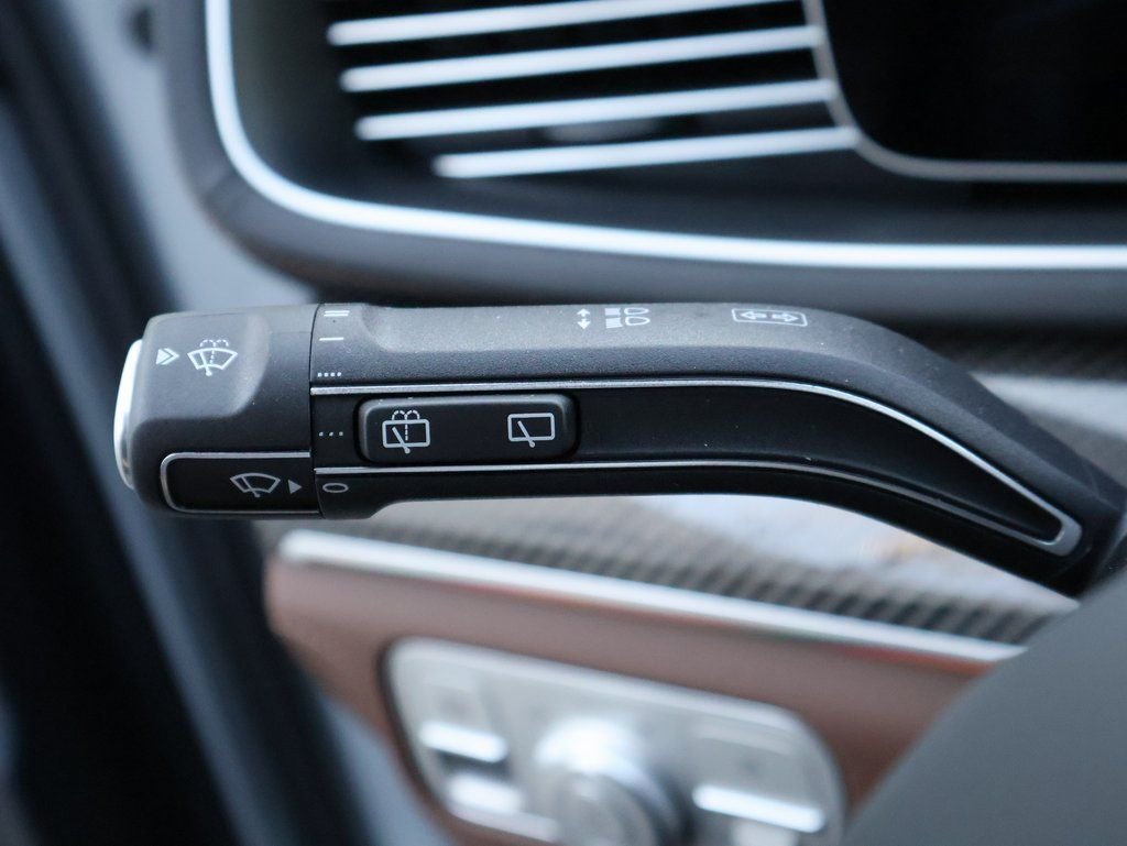 New 2026 MANUFAKTUR Alpine Grey Mercedes-Benz GLE 63 S AMG® image 39