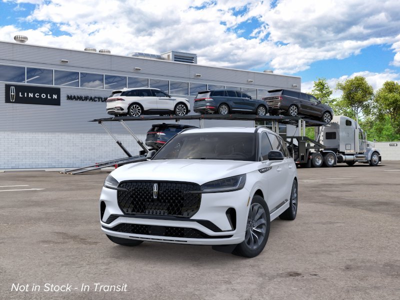 New 2026 Pristine White Metallic Tri-Coat Lincoln Premiere® image 2
