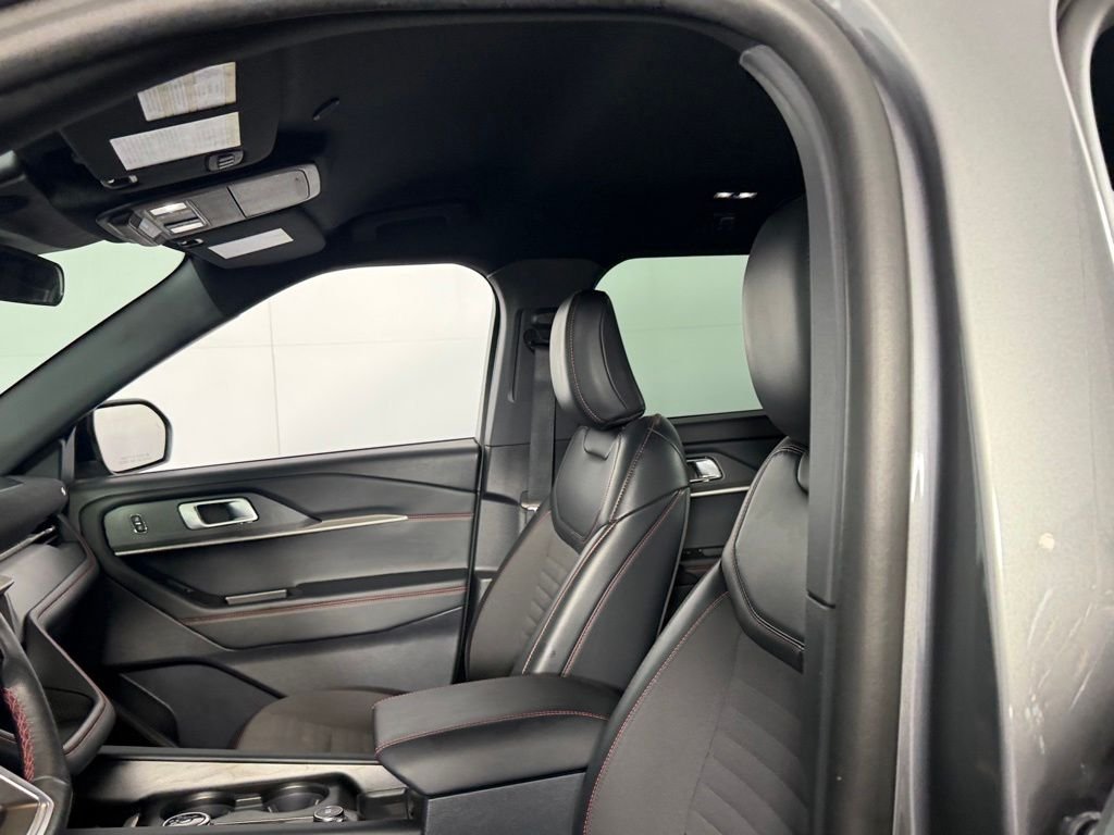 2025 Ford Explorer ST-LINE - Photo 25