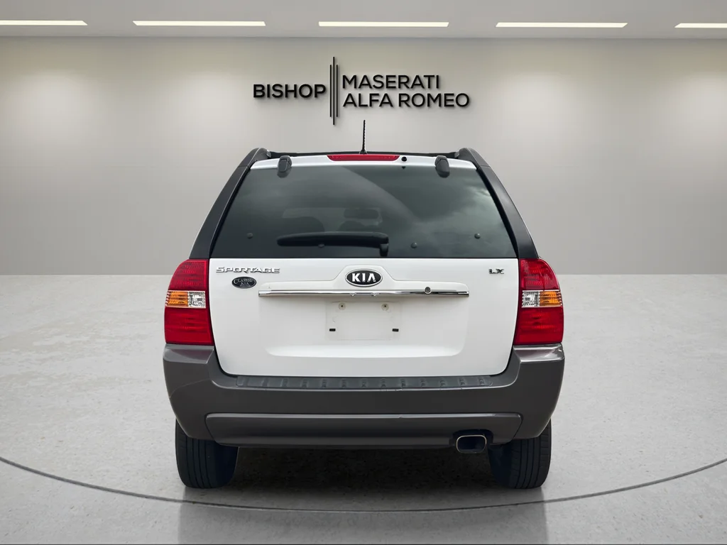 Used 2007 White Kia LX image 4