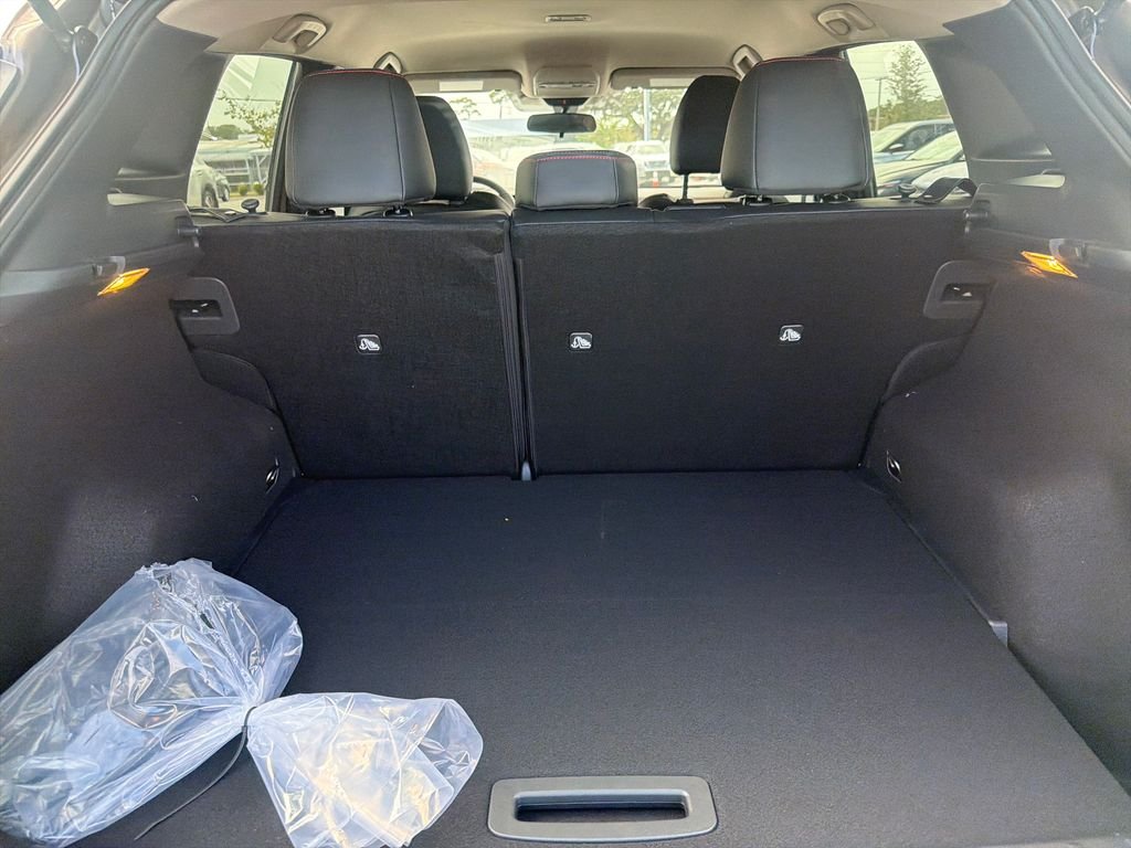 New 2026 Nissan Kicks SR 4D Sport Utility