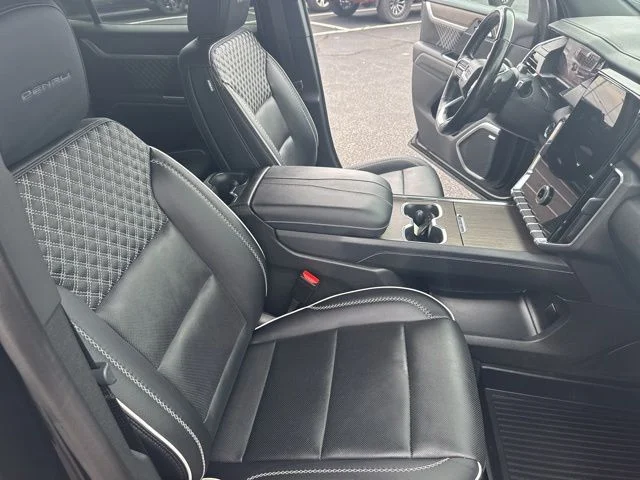 Used 2025 Black GMC Denali image 38