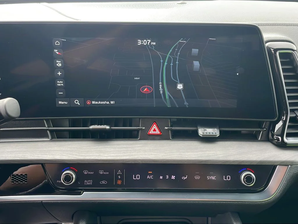Certified Used 2023 Green Kia X-Pro Prestige image 34