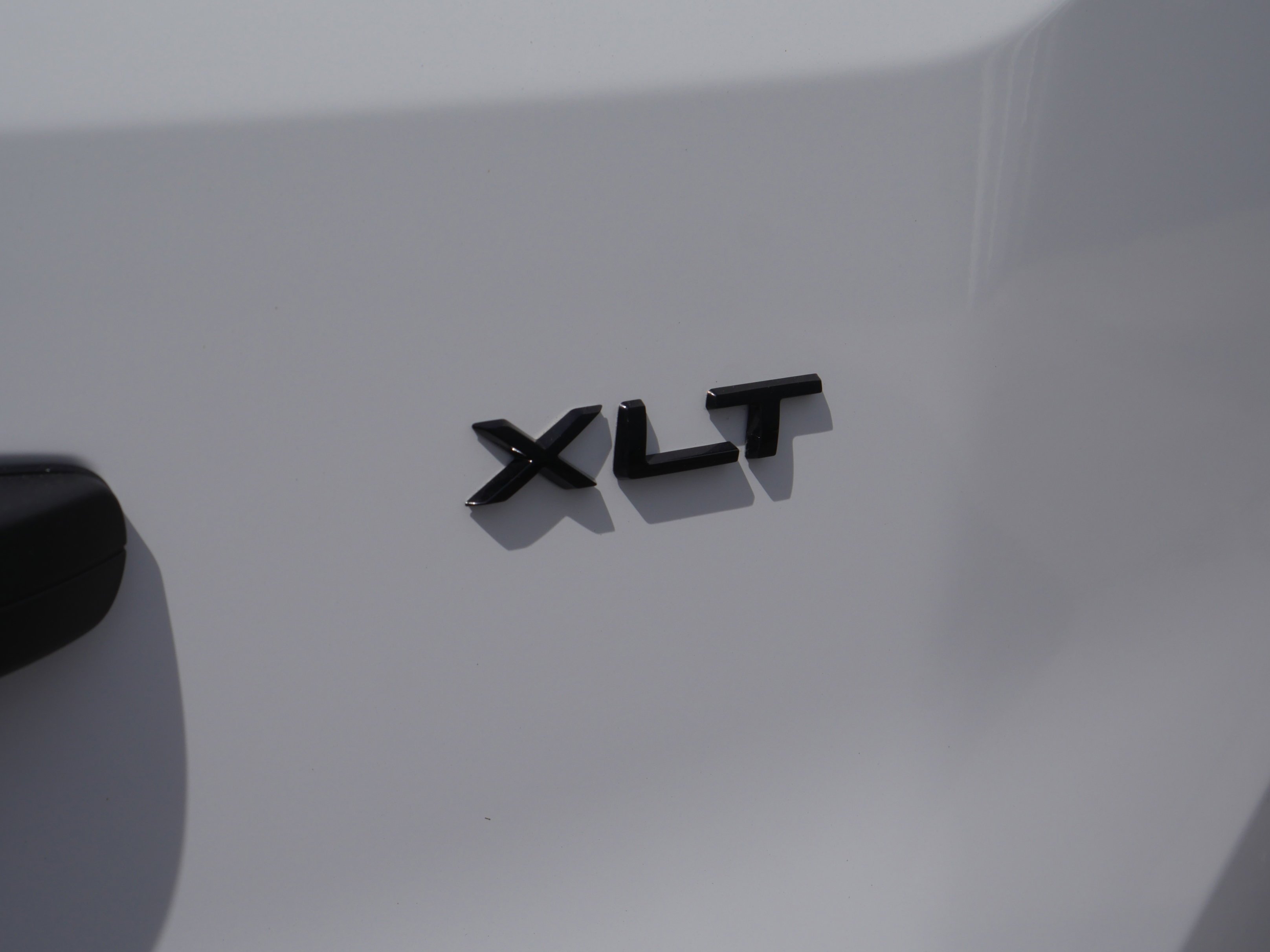 New 2026 Oxford White Ford Passenger Van XLT image 19