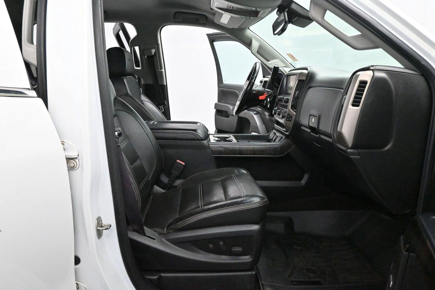 Used 2015 Summit White GMC Denali image 30