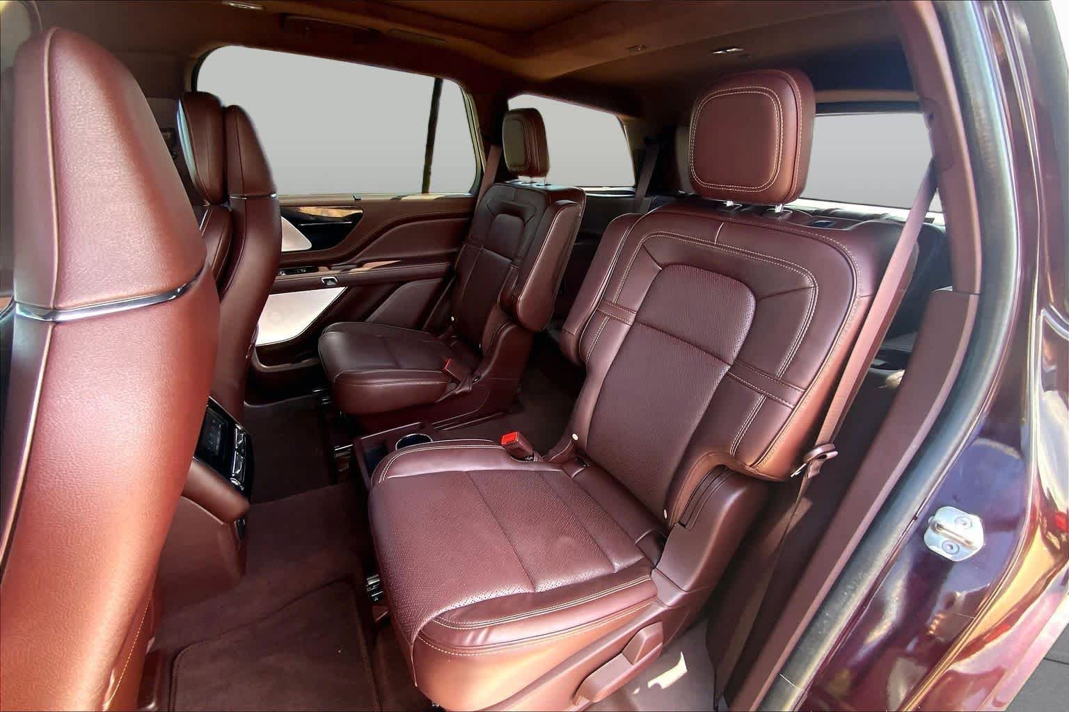 Used 2023 Diamond Red Lincoln Black Label image 21