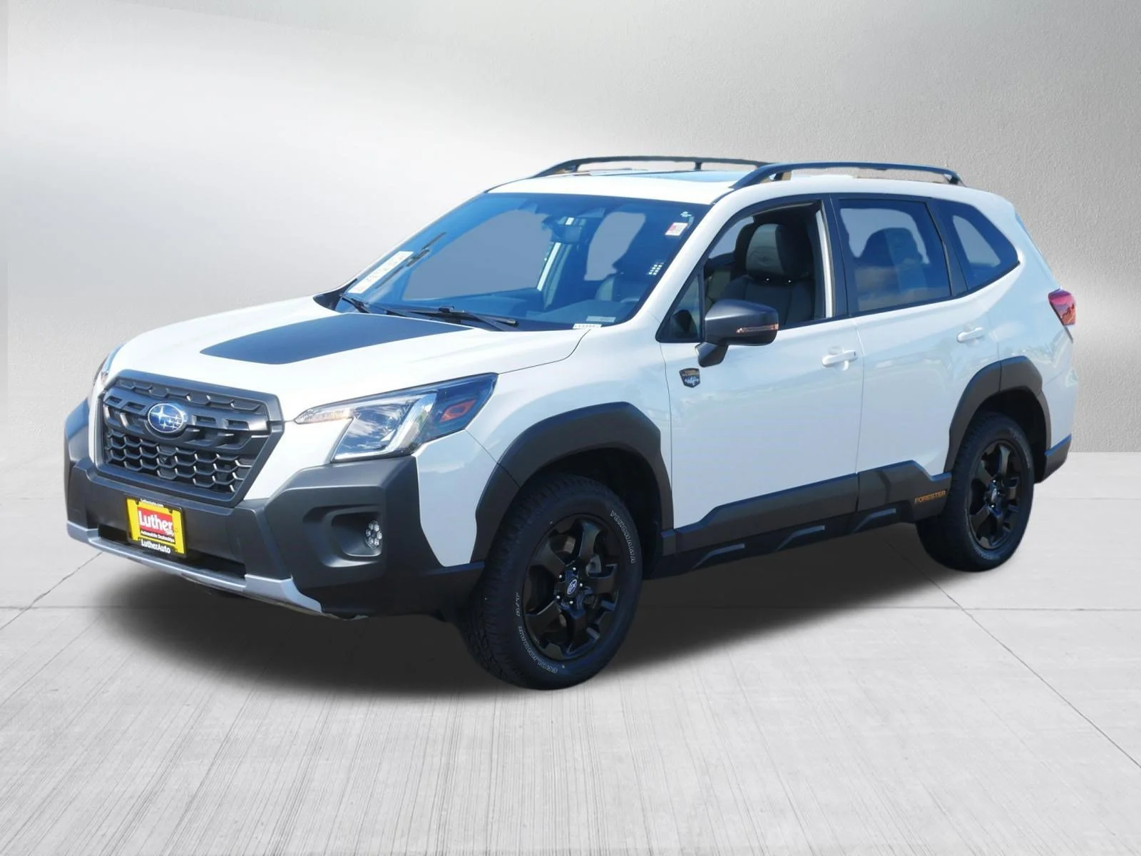 Used 2024 Crystal White Pearl Subaru Wilderness image 3