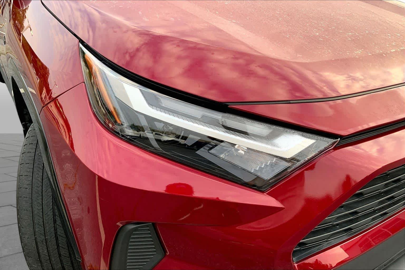 Used 2024 Ruby Flare Pearl Toyota XLE image 26