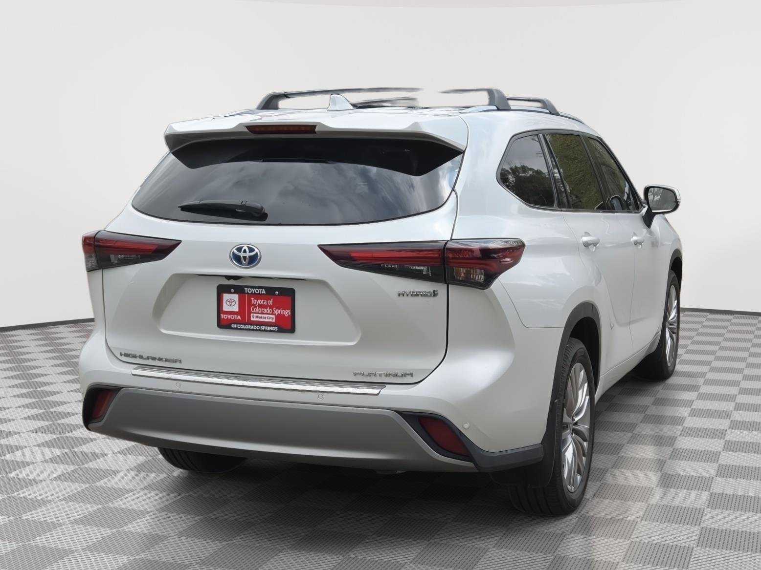 Certified Used 2024 Wind Chill Pearl Toyota Platinum image 11