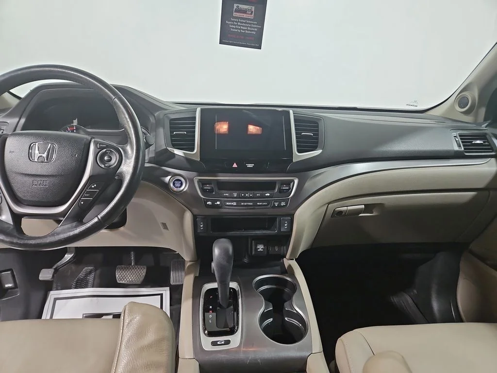 Used 2017 White Honda EX-L image 17