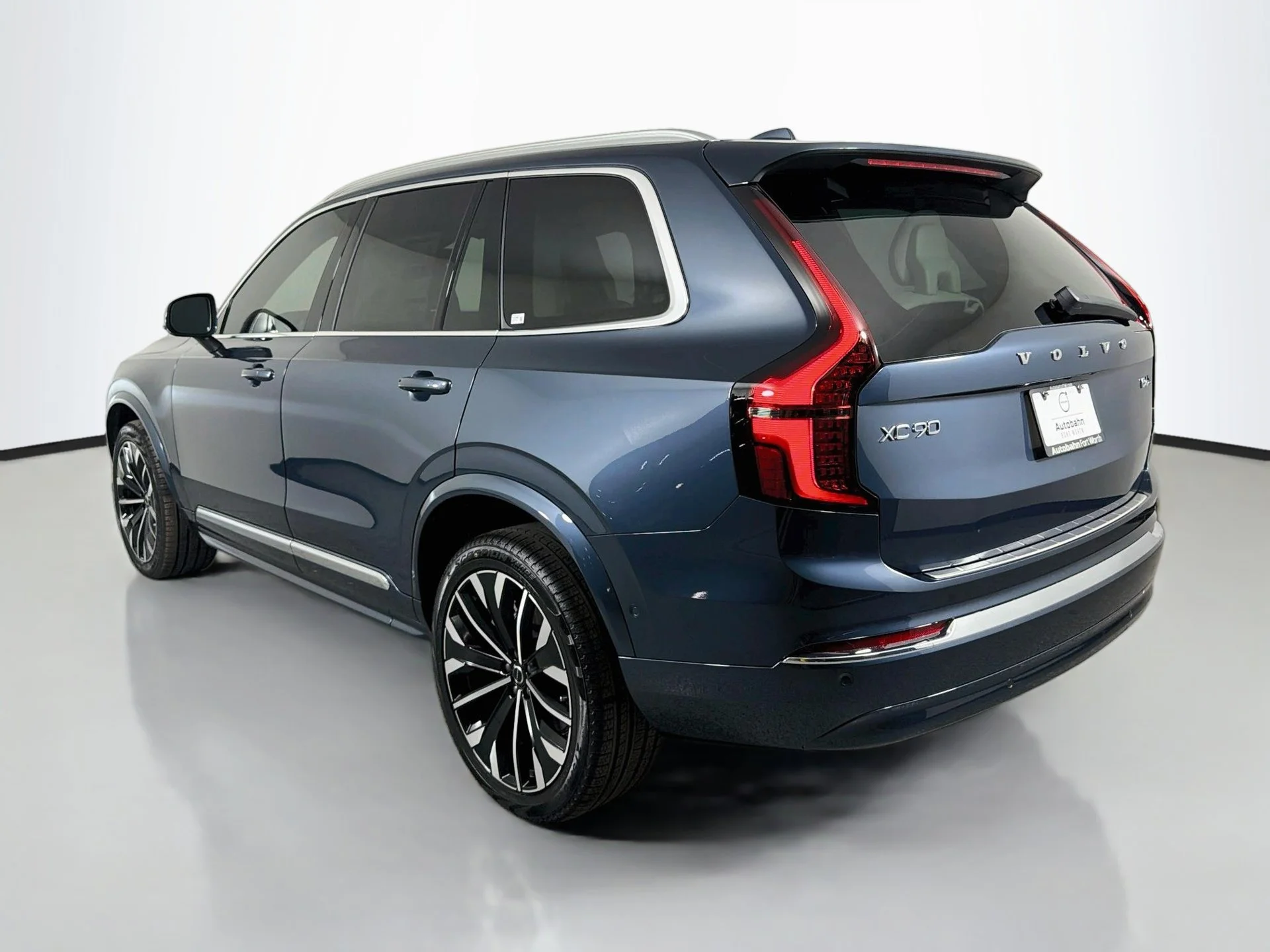 New 2027 Denim Blue Volvo Ultra image 7
