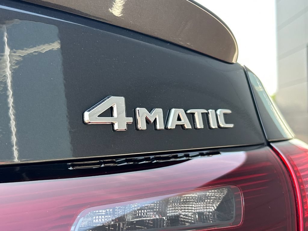New 2026 Graphite Grey Metallic Mercedes-Benz GLC 300 image 63
