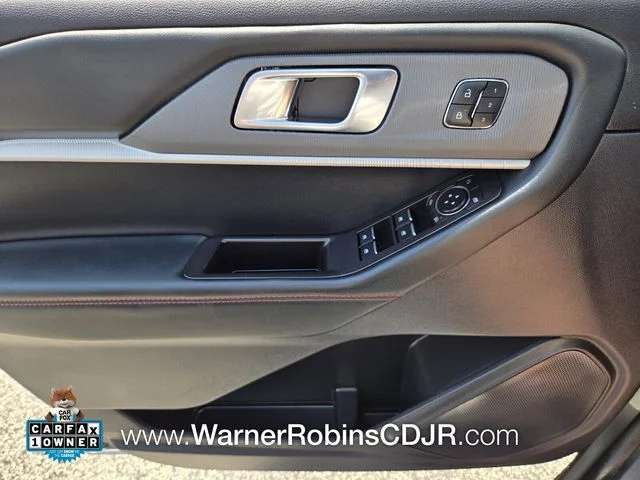 Used 2025 Gray Ford ST-Line image 28