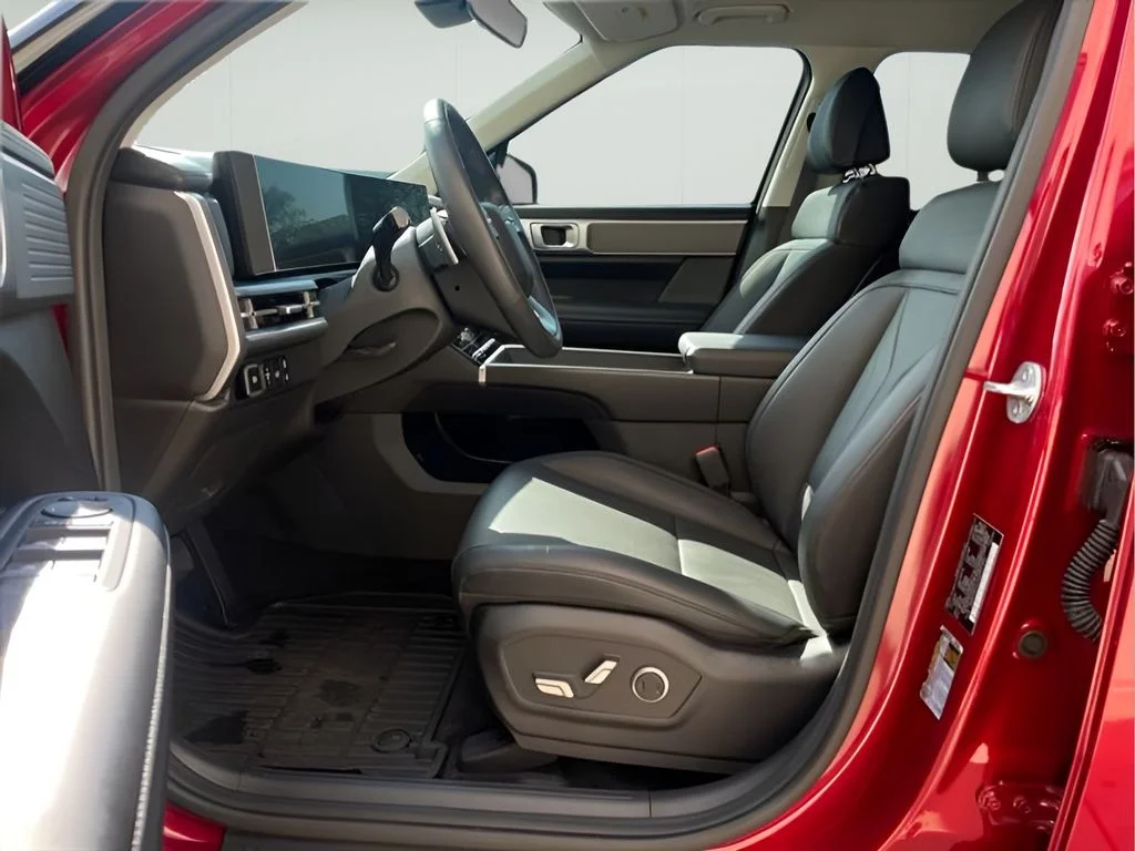 Used 2025 Ultimate Red Hyundai XRT image 9