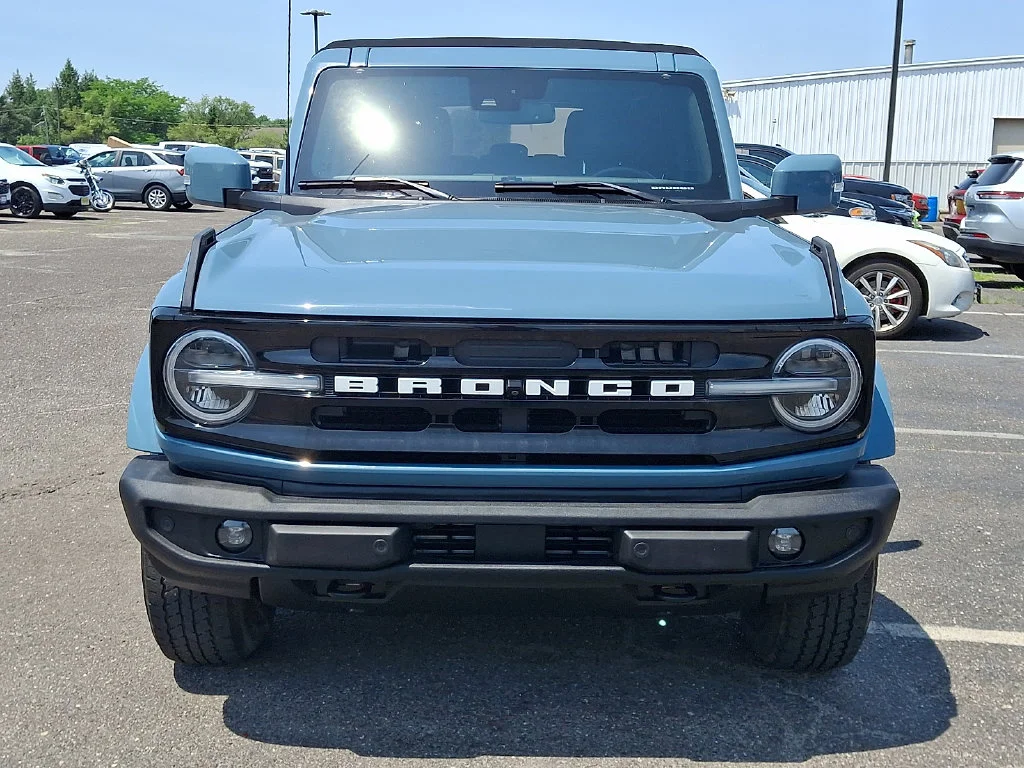 Used 2022  Ford Outer Banks image 4