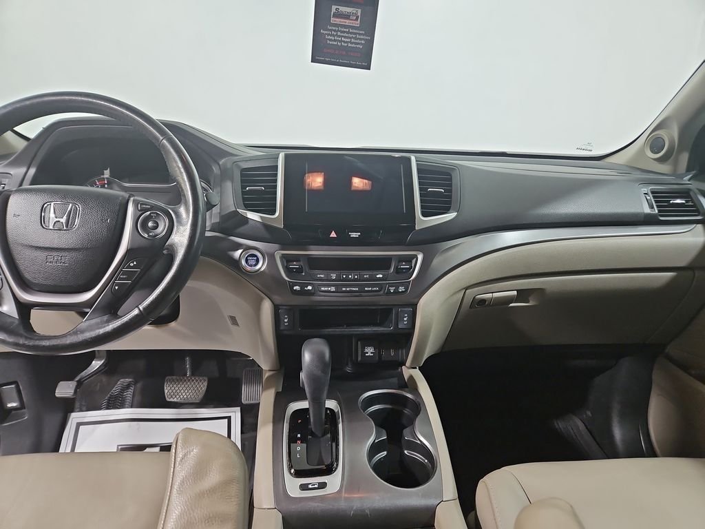 Used 2017 White Honda EX-L image 17